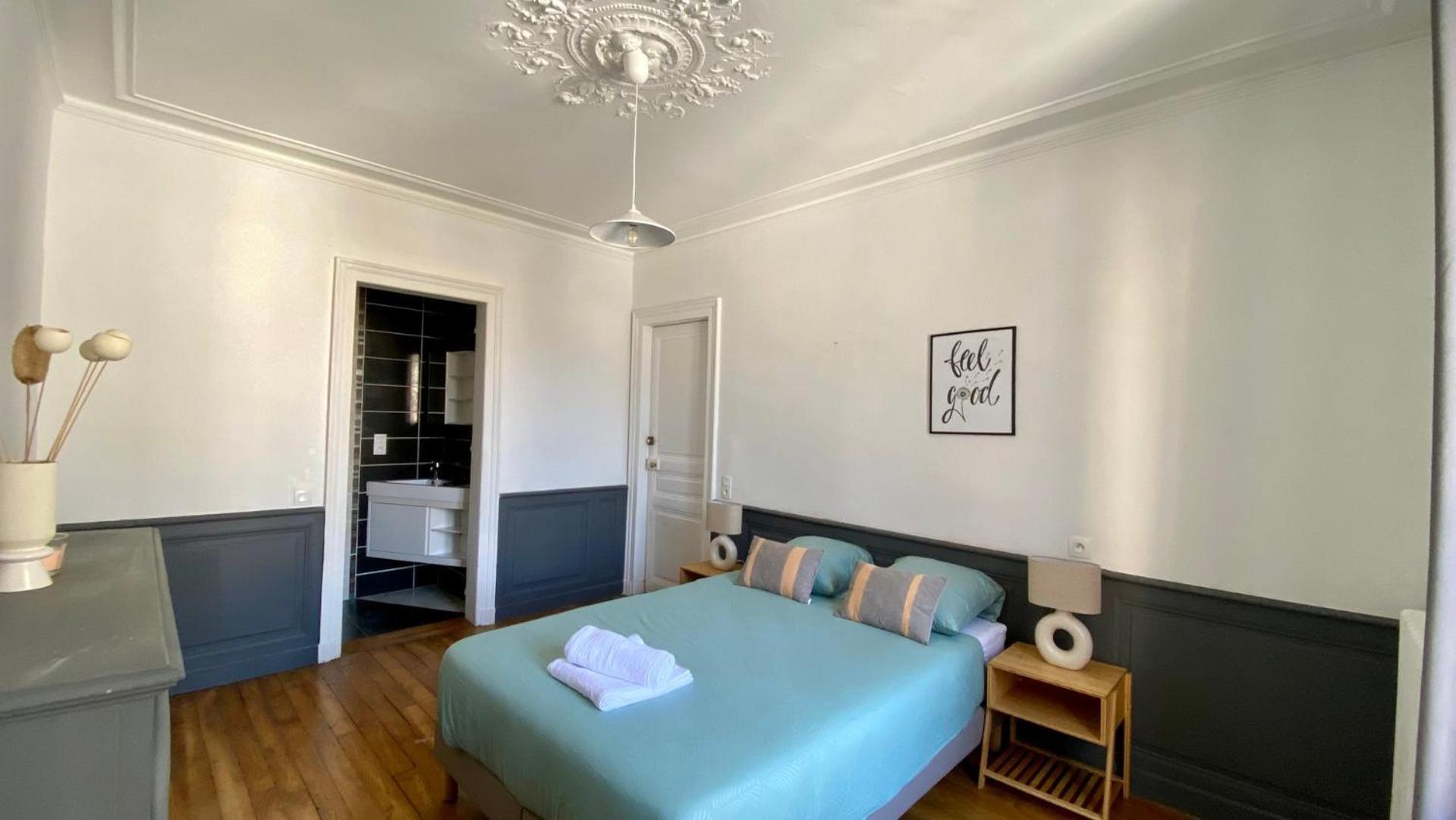 Spacieux Pour 10 Personnes Au Coeur De Rennes Esterno foto